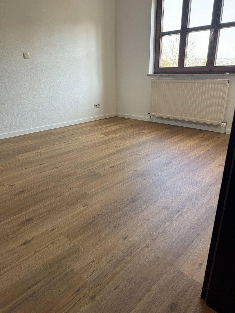 Pronájem domu 105 m², pozemek 193 m², Idstein, Hessen Pronájem domu 105 m², pozemek 193 m², Idstein, Hessen