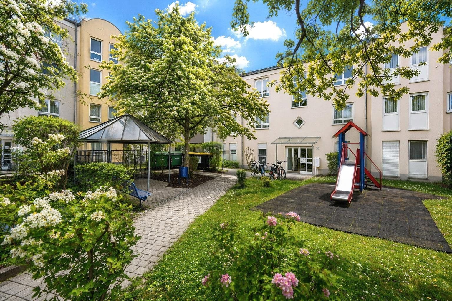Prodej bytu 3+1 70 m², Gersthofen, Bavorsko Prodej bytu 3+1 70 m², Gersthofen, Bavorsko