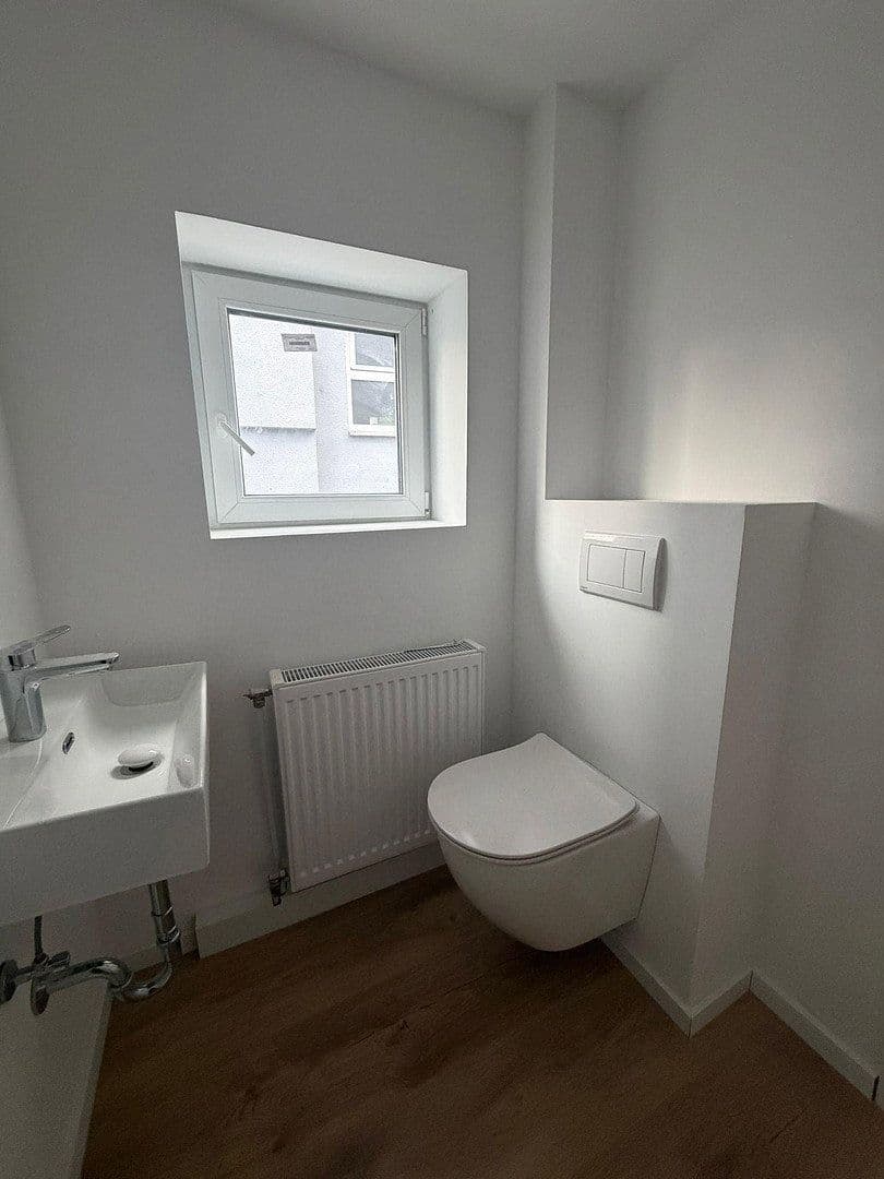 Prodej domu 130 m², pozemek 510 m², Kleinfischlingen, Porýní-Falc Prodej domu 130 m², pozemek 510 m², Kleinfischlingen, Porýní-Falc