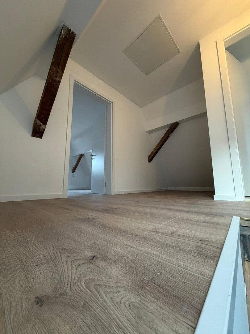 Prodej domu 130 m², pozemek 510 m², Kleinfischlingen, Porýní-Falc Prodej domu 130 m², pozemek 510 m², Kleinfischlingen, Porýní-Falc