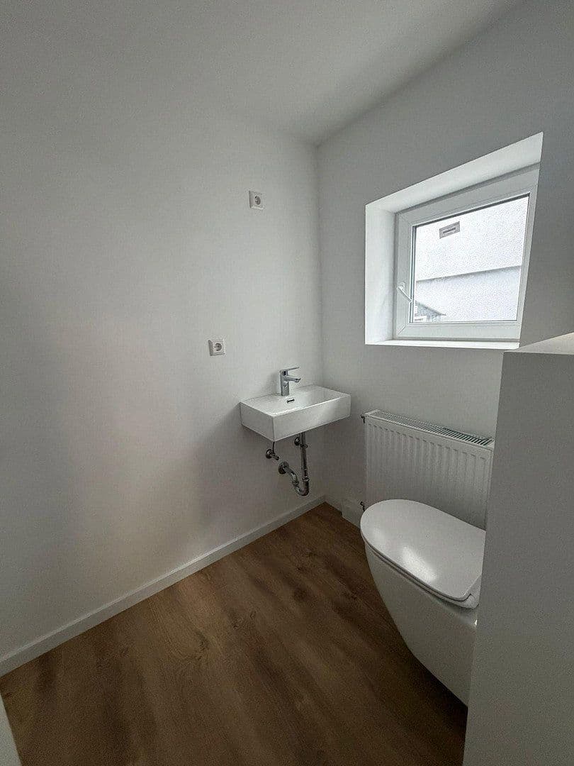 Prodej domu 130 m², pozemek 510 m², Kleinfischlingen, Porýní-Falc Prodej domu 130 m², pozemek 510 m², Kleinfischlingen, Porýní-Falc