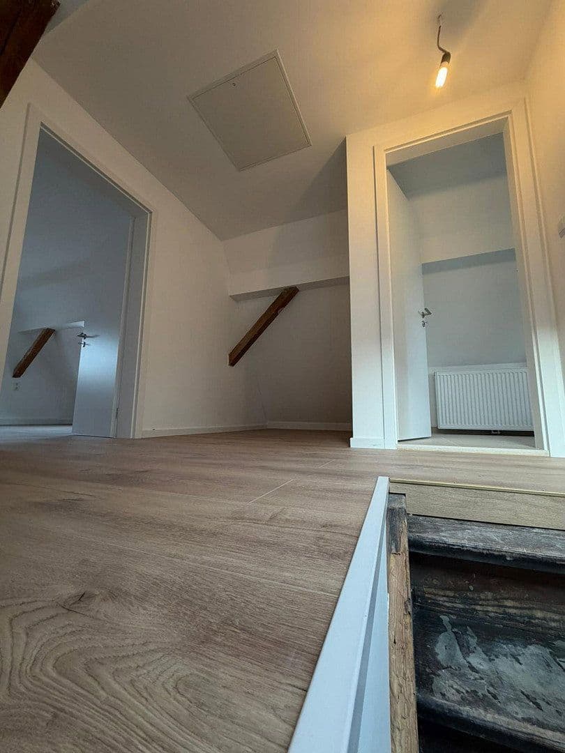 Prodej domu 130 m², pozemek 510 m², Kleinfischlingen, Porýní-Falc Prodej domu 130 m², pozemek 510 m², Kleinfischlingen, Porýní-Falc