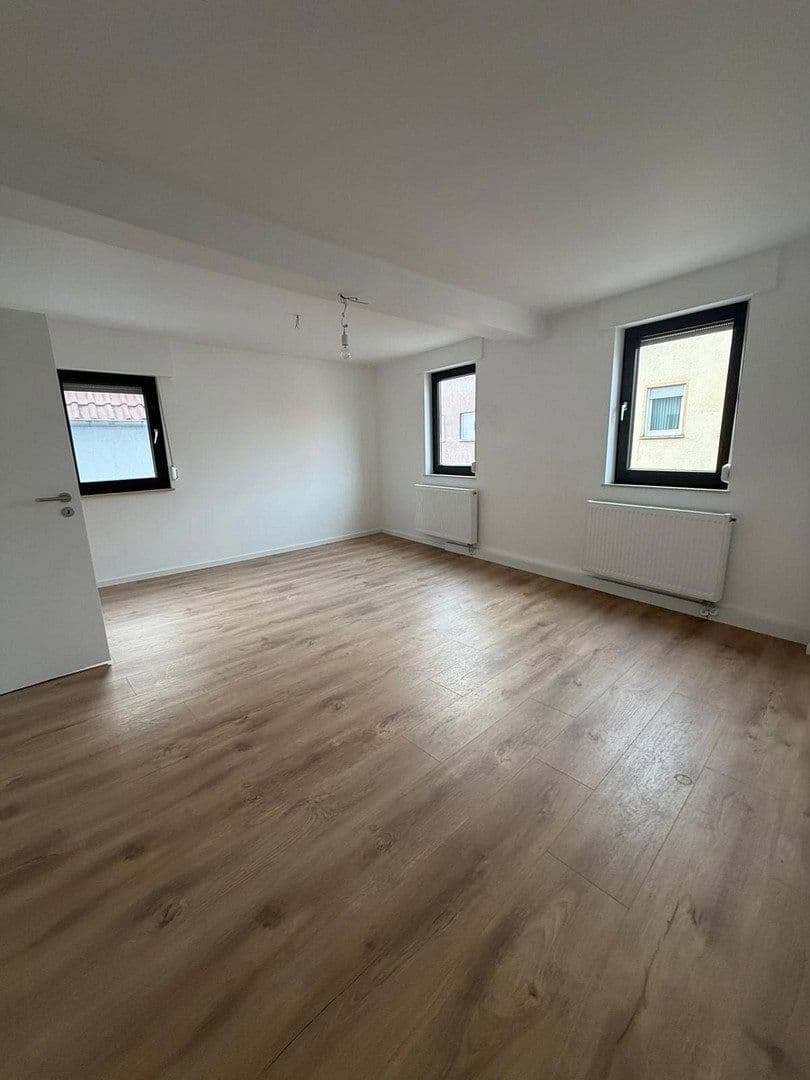 Prodej domu 130 m², pozemek 510 m², Kleinfischlingen, Porýní-Falc Prodej domu 130 m², pozemek 510 m², Kleinfischlingen, Porýní-Falc
