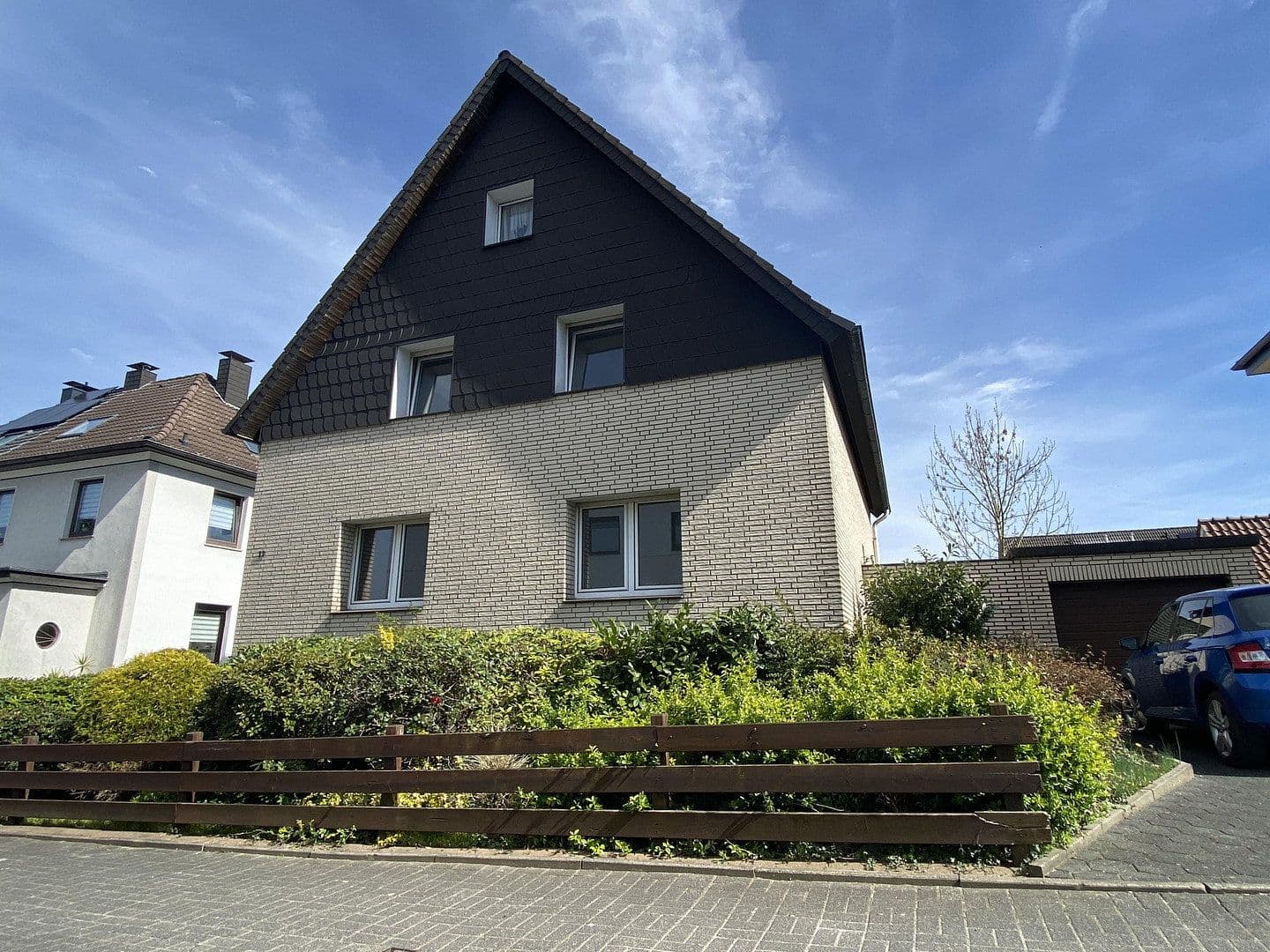 Prodej domu 141 m², pozemek 700 m², Bielefeld, Severní Porýní-Vestfálsko Prodej domu 141 m², pozemek 700 m², Bielefeld, Severní Porýní-Vestfálsko
