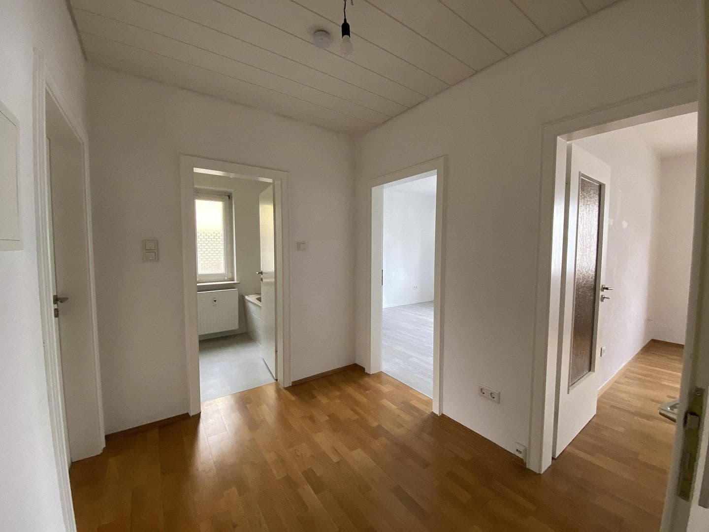 Prodej domu 141 m², pozemek 700 m², Bielefeld, Severní Porýní-Vestfálsko Prodej domu 141 m², pozemek 700 m², Bielefeld, Severní Porýní-Vestfálsko