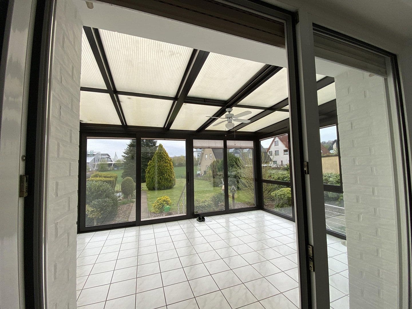 Prodej domu 141 m², pozemek 700 m², Bielefeld, Severní Porýní-Vestfálsko Prodej domu 141 m², pozemek 700 m², Bielefeld, Severní Porýní-Vestfálsko