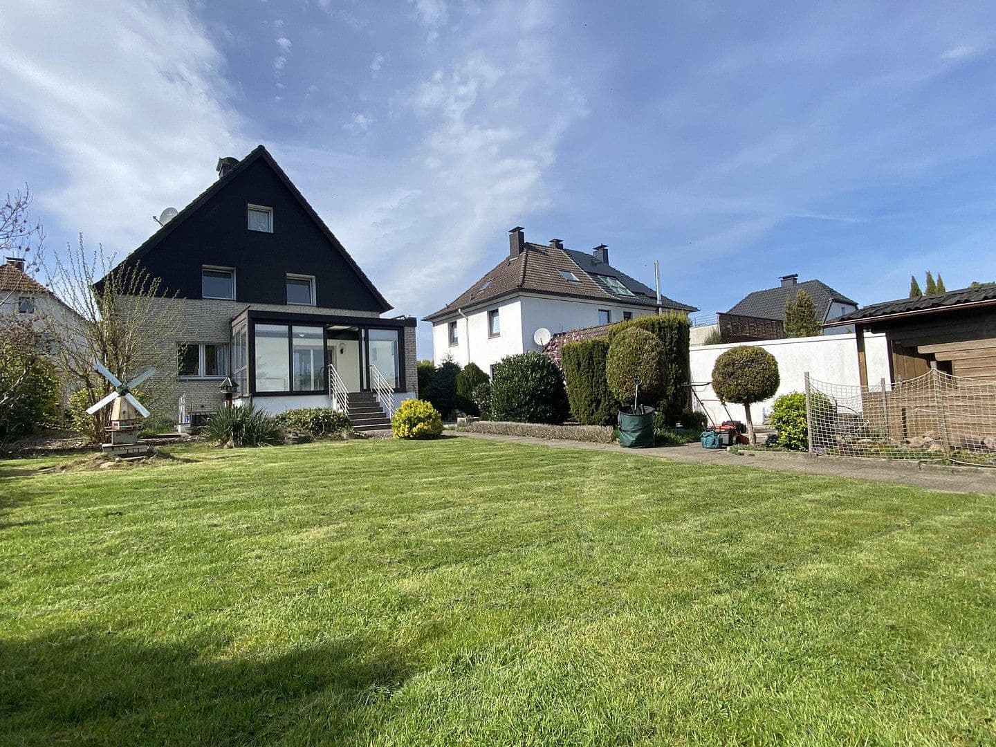 Prodej domu 141 m², pozemek 700 m², Bielefeld, Severní Porýní-Vestfálsko Prodej domu 141 m², pozemek 700 m², Bielefeld, Severní Porýní-Vestfálsko