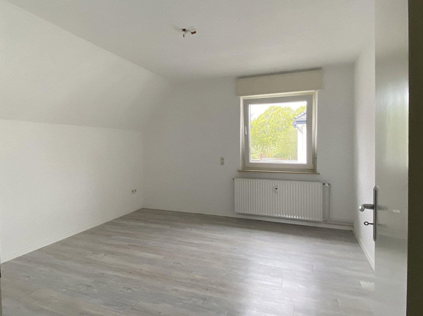 Prodej domu 141 m², pozemek 700 m², Bielefeld, Severní Porýní-Vestfálsko Prodej domu 141 m², pozemek 700 m², Bielefeld, Severní Porýní-Vestfálsko