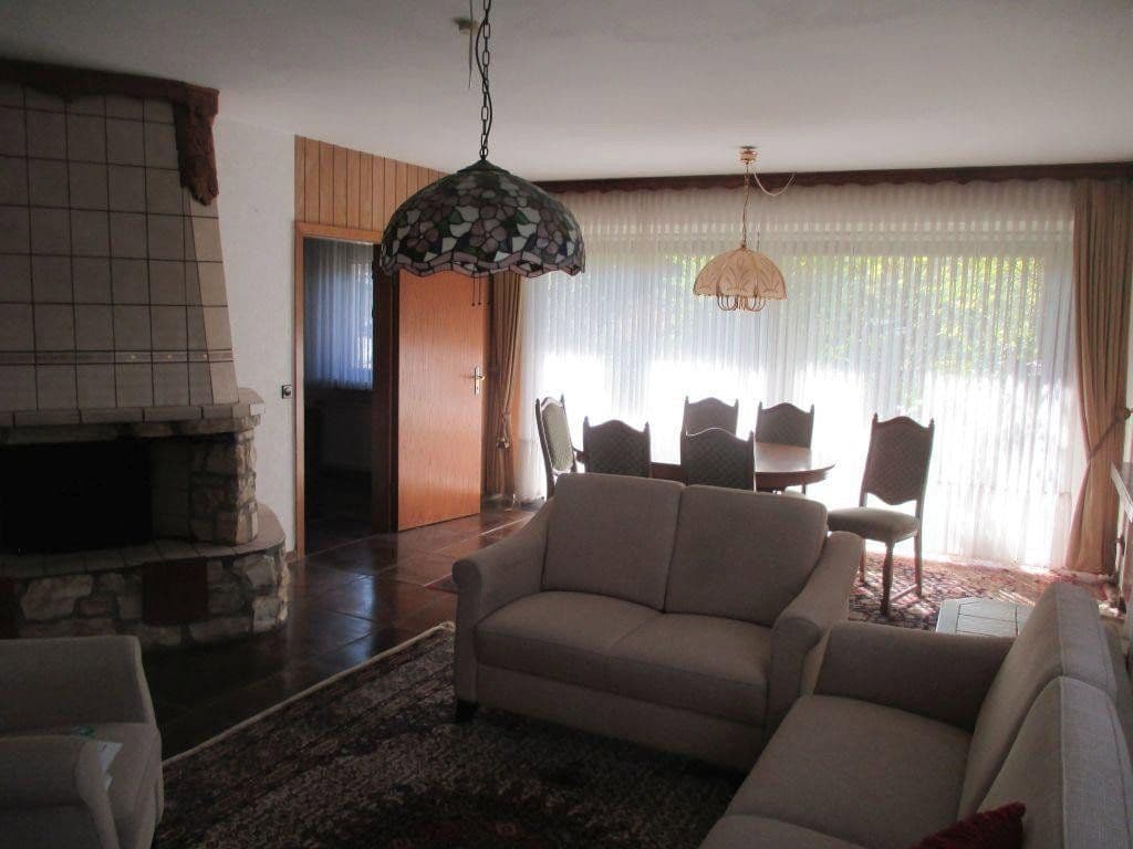 Prodej domu 200 m², pozemek 568 m², Fauthstr. 7, Bergisch Gladbach, Severní Porýní-Vestfálsko Prodej domu 200 m², pozemek 568 m², Fauthstr. 7, Bergisch Gladbach, Severní Porýní-Vestfálsko