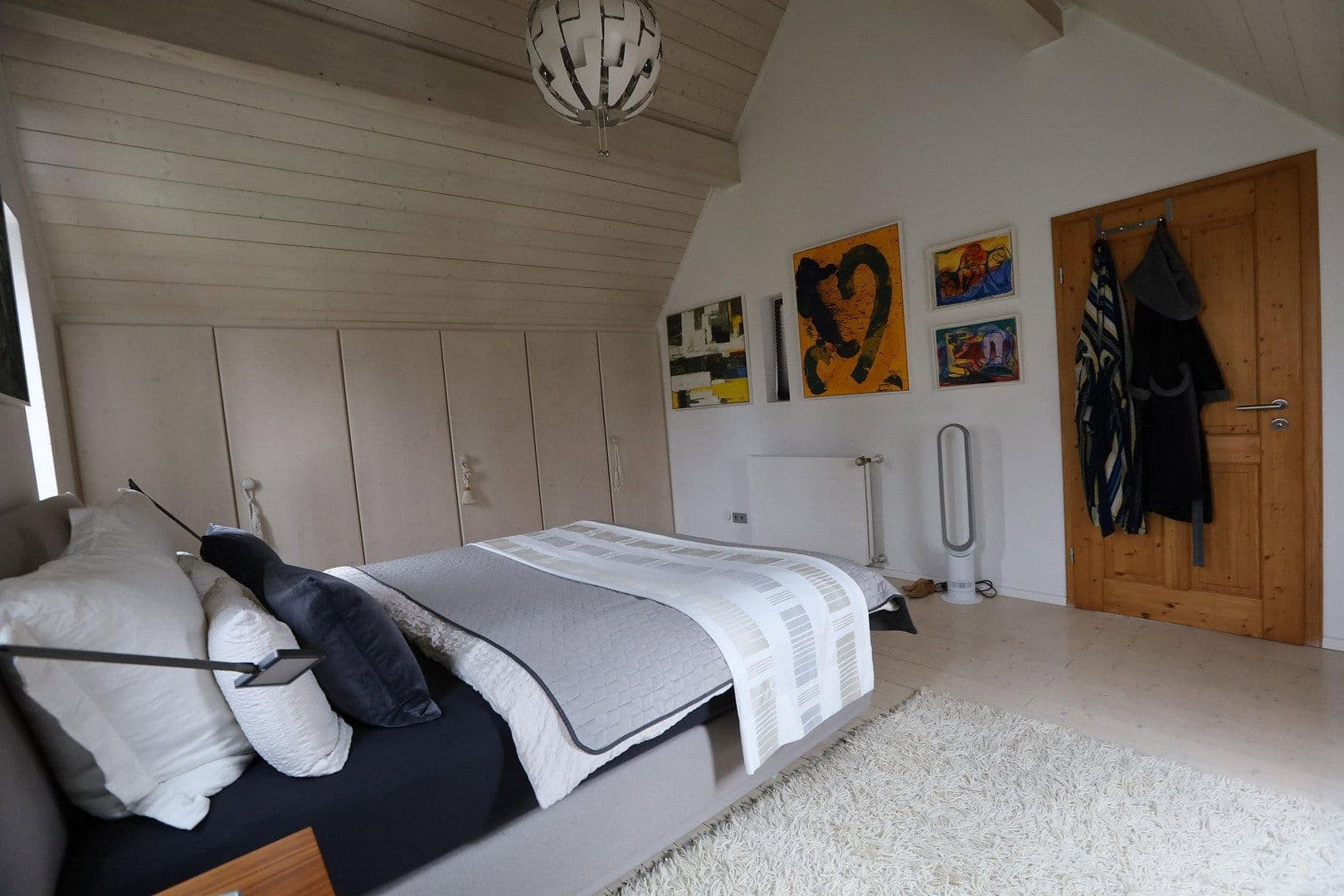 Prodej domu 176 m², pozemek 1.076 m², Petershausen, Bavorsko Prodej domu 176 m², pozemek 1.076 m², Petershausen, Bavorsko