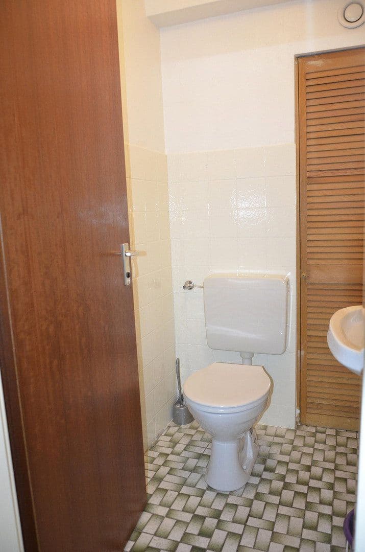 Pronájem kanceláře 135 m², München, Bavorsko Pronájem kanceláře 135 m², München, Bavorsko