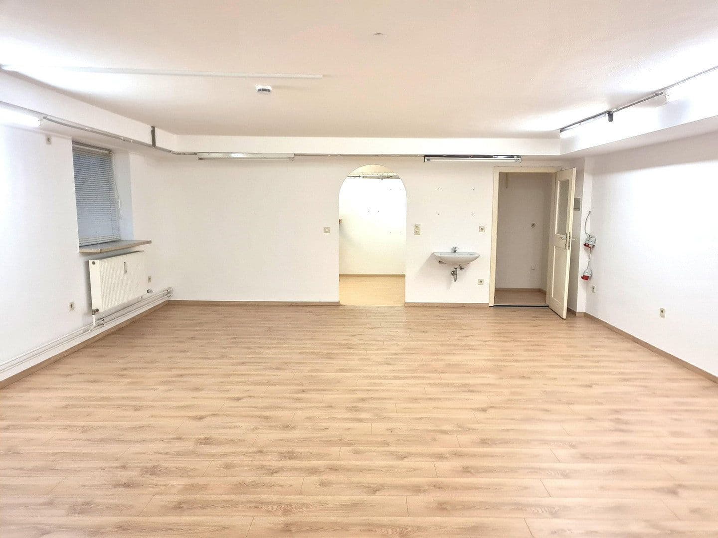 Pronájem kanceláře 135 m², München, Bavorsko Pronájem kanceláře 135 m², München, Bavorsko