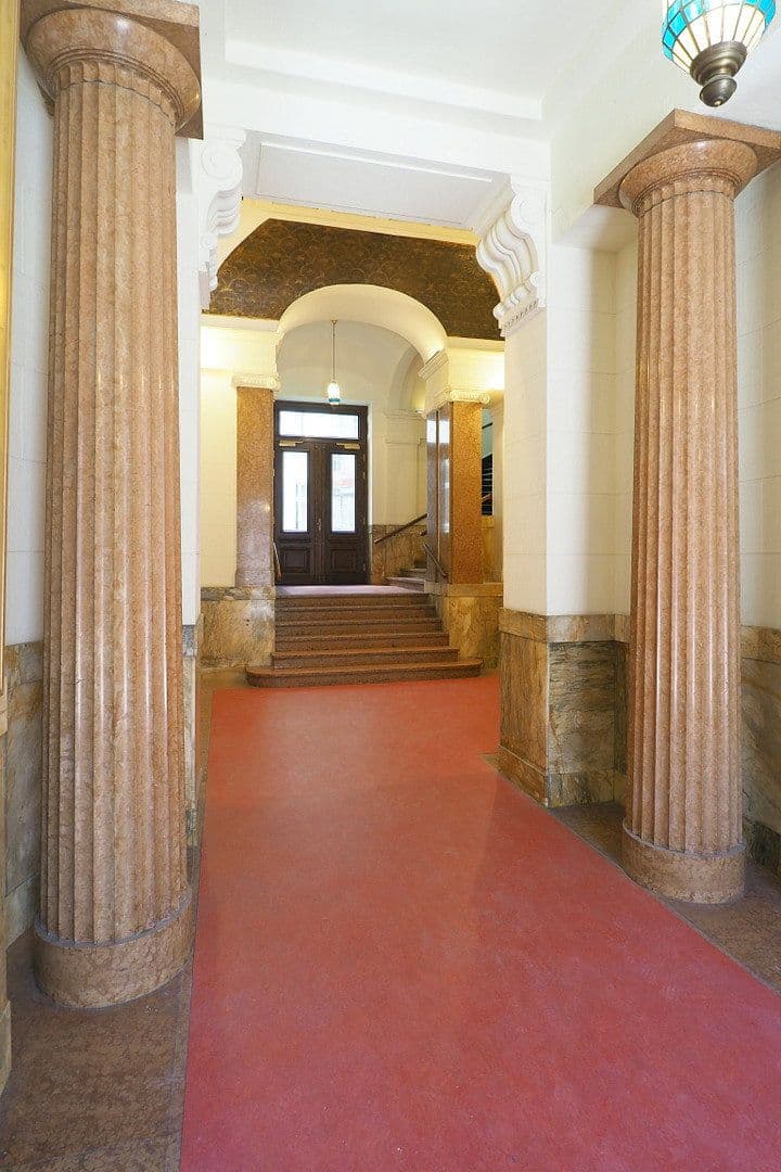 Prodej bytu 4+1 150 m², Brandenburgische Straße 16, Berlin, Berlín Prodej bytu 4+1 150 m², Brandenburgische Straße 16, Berlin, Berlín