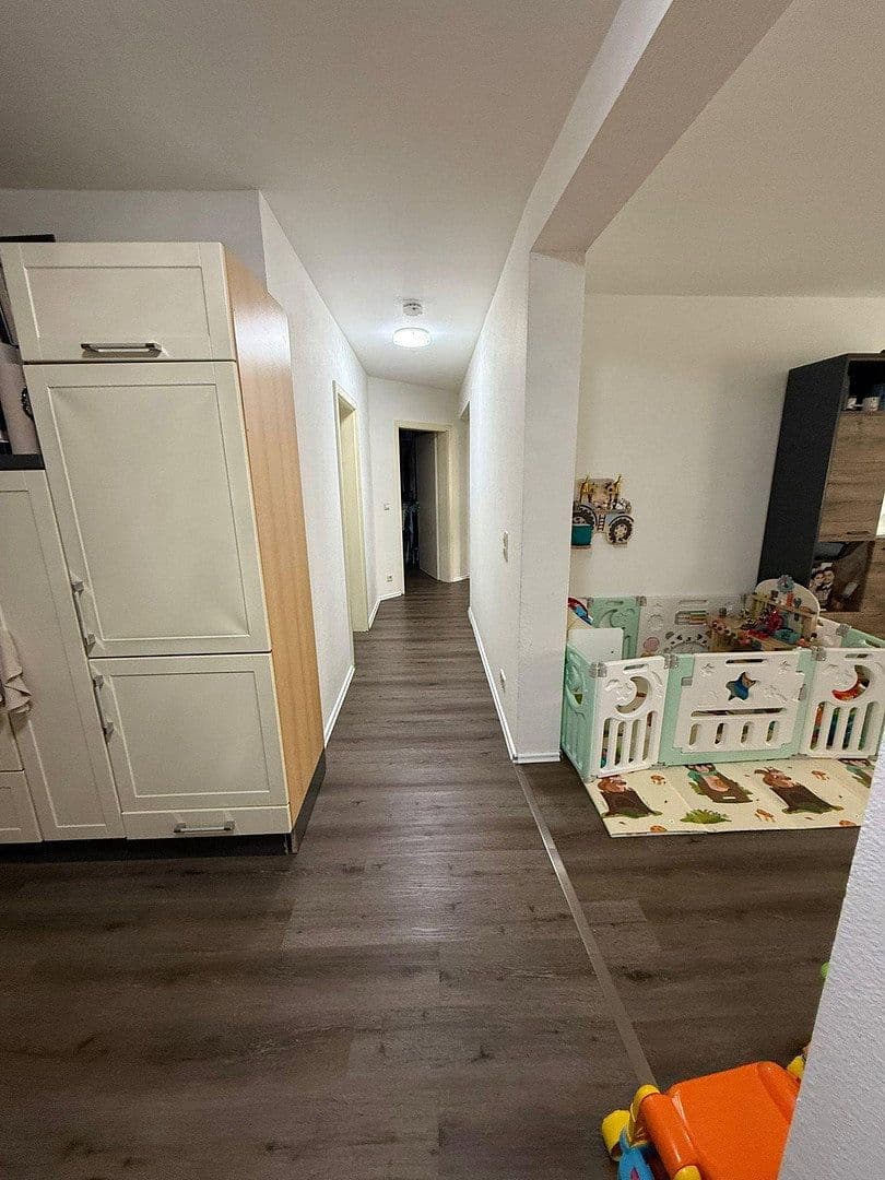 Pronájem bytu 3+1 99 m², Hechingen, Bádensko-Württembersko Pronájem bytu 3+1 99 m², Hechingen, Bádensko-Württembersko