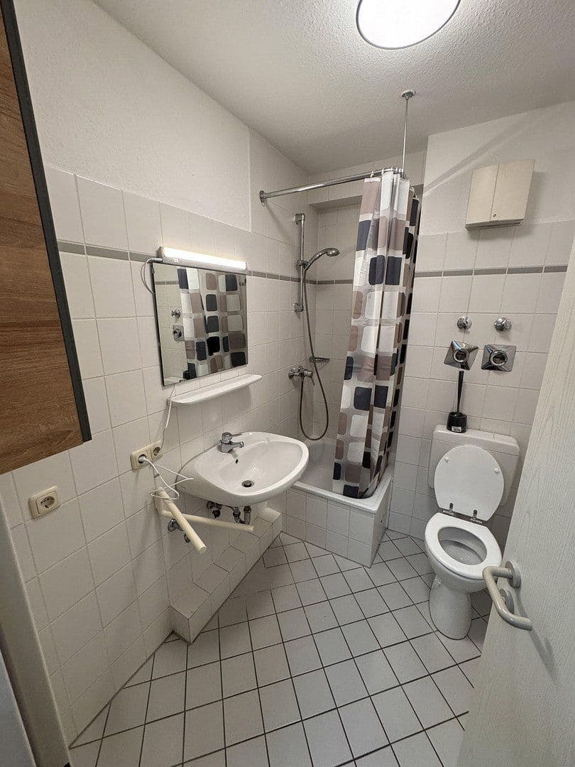 Pronájem bytu 1+1 28 m², Valentinsbreite 5, Göttingen, Dolní Sasko Pronájem bytu 1+1 28 m², Valentinsbreite 5, Göttingen, Dolní Sasko