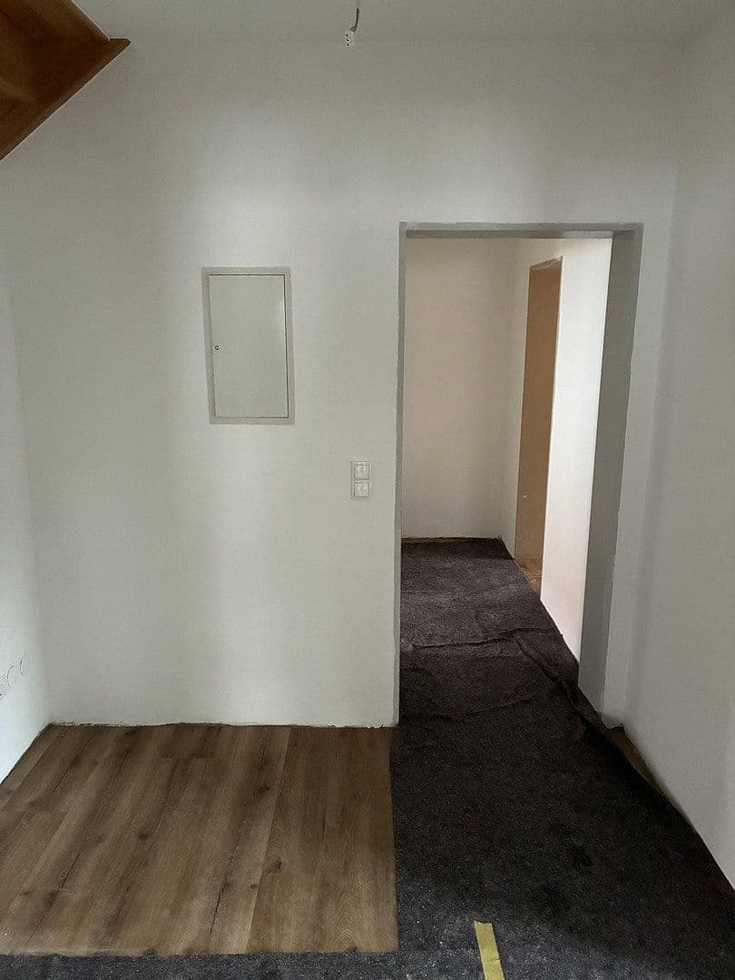 Pronájem bytu 3+1 84 m², Litzendorfer Straße 9, Strullendorf, Bavorsko Pronájem bytu 3+1 84 m², Litzendorfer Straße 9, Strullendorf, Bavorsko