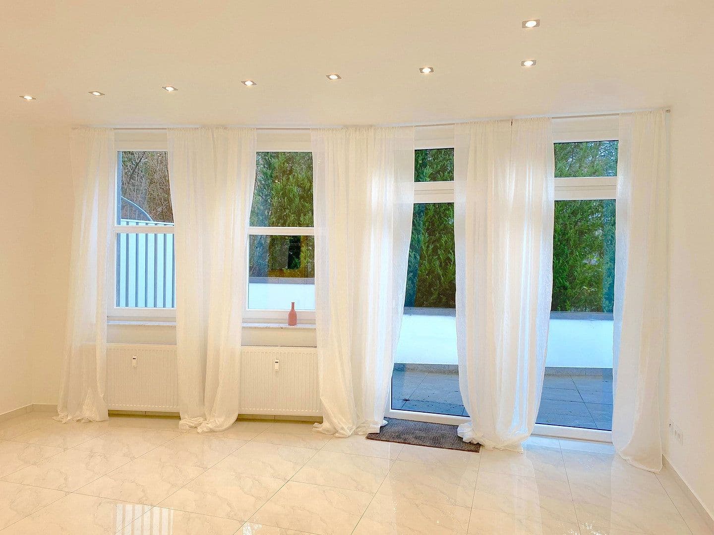 Pronájem bytu 3+1 105 m², Enger, Severní Porýní-Vestfálsko Pronájem bytu 3+1 105 m², Enger, Severní Porýní-Vestfálsko