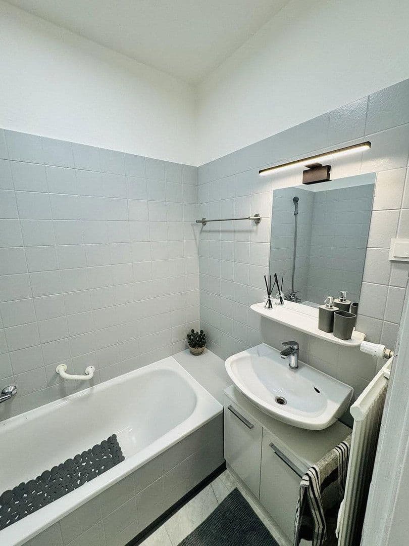 Pronájem bytu 1+1 28 m², Fürther Str. 11, Nürnberg, Bavorsko Pronájem bytu 1+1 28 m², Fürther Str. 11, Nürnberg, Bavorsko