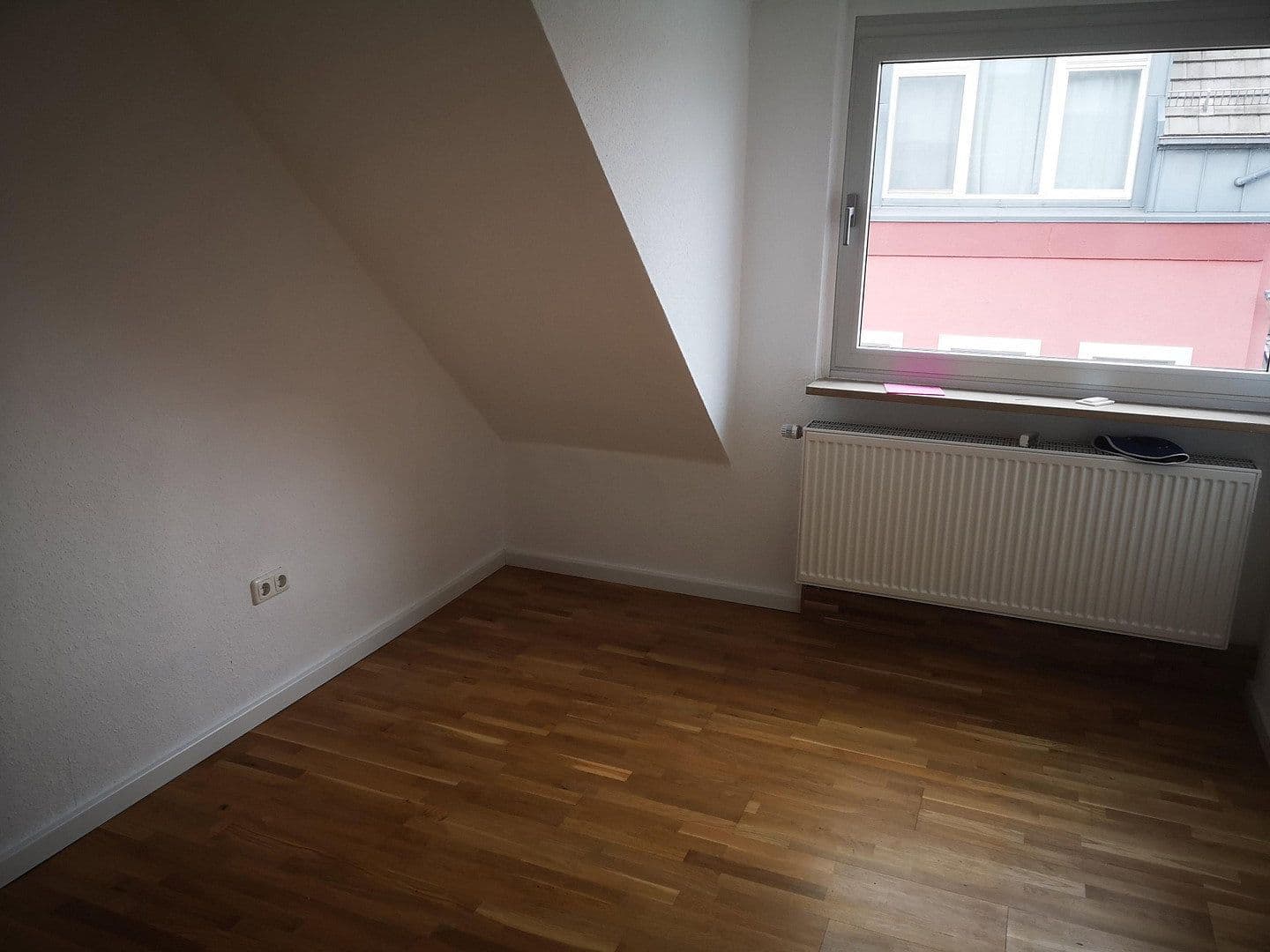 Prodej domu 226 m², pozemek 172 m², Wahlenstr., Köln-Ehrenfeld, Severní Porýní-Vestfálsko Prodej domu 226 m², pozemek 172 m², Wahlenstr., Köln-Ehrenfeld, Severní Porýní-Vestfálsko