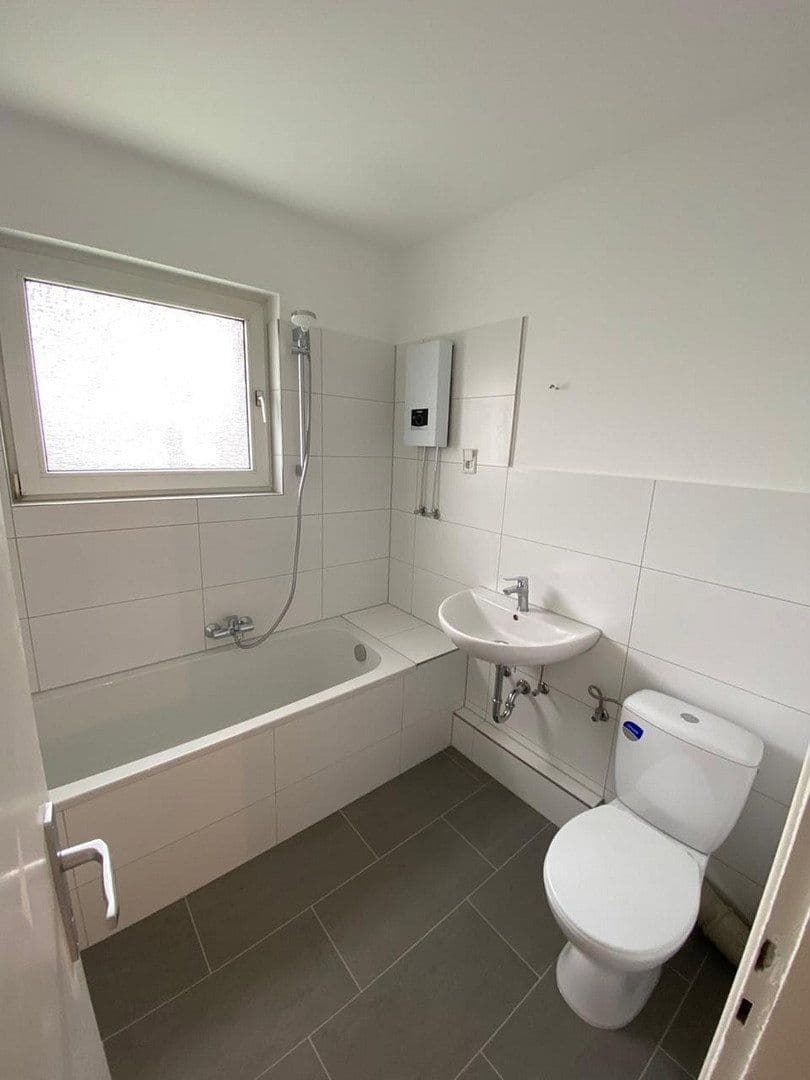 Pronájem bytu 3+1 66 m², Eintrachtstr. 8, Niederzier, Severní Porýní-Vestfálsko Pronájem bytu 3+1 66 m², Eintrachtstr. 8, Niederzier, Severní Porýní-Vestfálsko