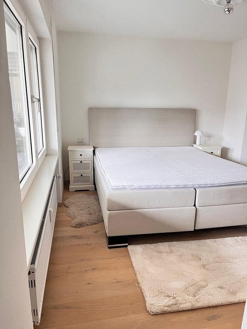 Prodej bytu 4+kk 108 m², Friedrichsdorf, Hessen Prodej bytu 4+kk 108 m², Friedrichsdorf, Hessen