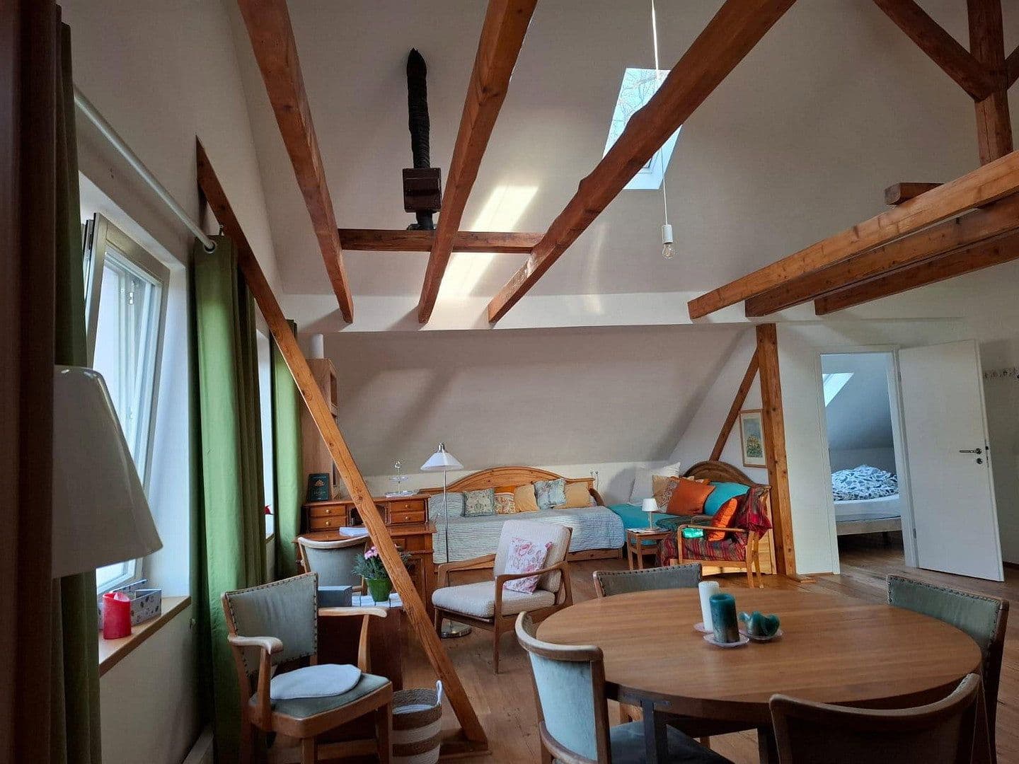 Prodej domu 685 m², pozemek 3.296 m², Gartenstraße 15, Flammersfeld, Porýní-Falc Prodej domu 685 m², pozemek 3.296 m², Gartenstraße 15, Flammersfeld, Porýní-Falc