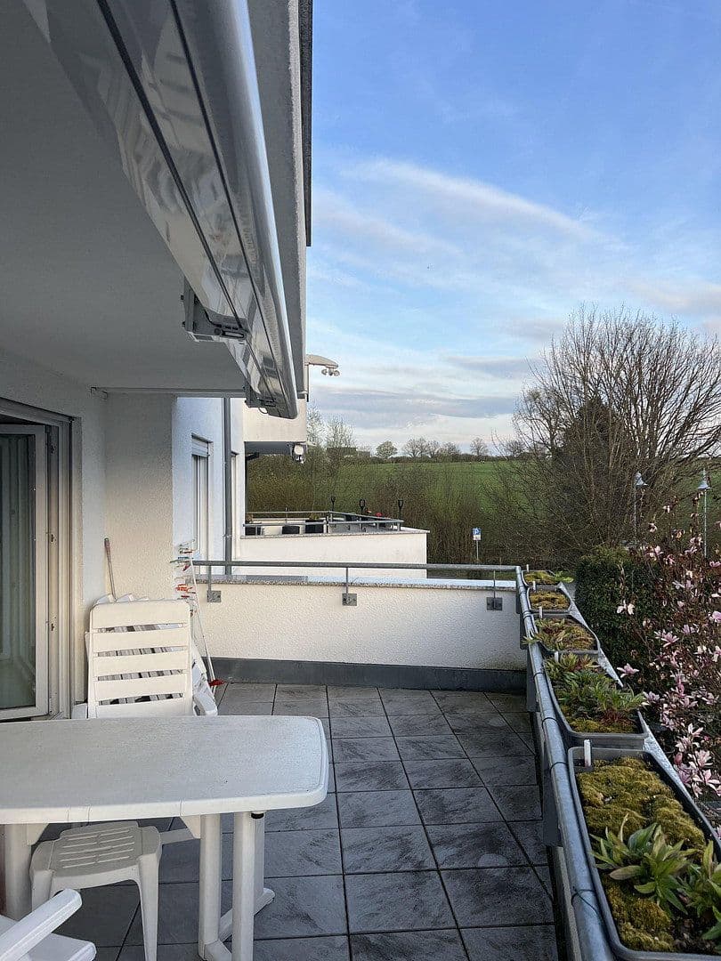 Prodej bytu 4+kk 115 m², Am Föllbach 2, Wolfschlugen, Bádensko-Württembersko Prodej bytu 4+kk 115 m², Am Föllbach 2, Wolfschlugen, Bádensko-Württembersko