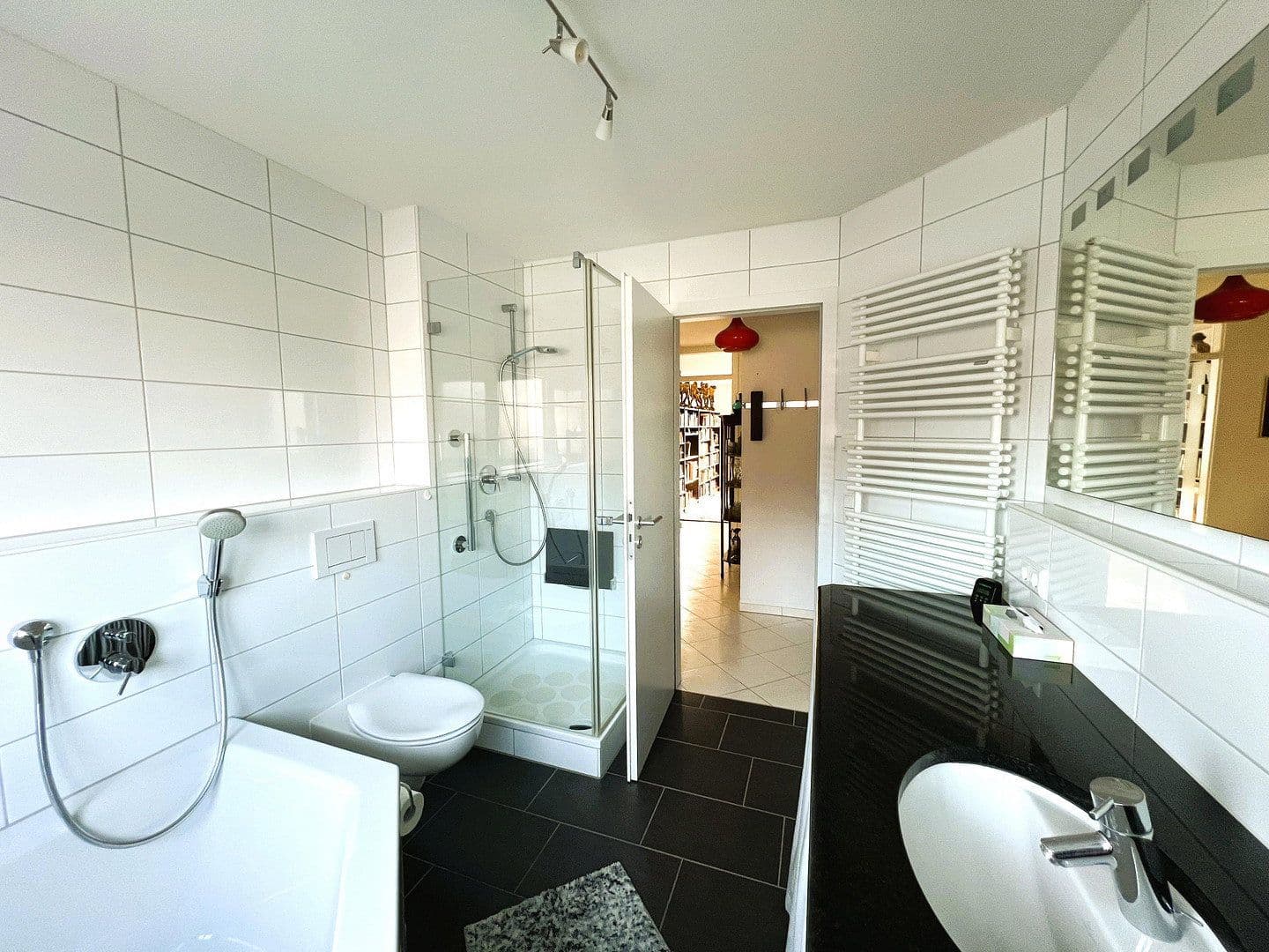 Prodej bytu 4+kk 115 m², Am Föllbach 2, Wolfschlugen, Bádensko-Württembersko Prodej bytu 4+kk 115 m², Am Föllbach 2, Wolfschlugen, Bádensko-Württembersko