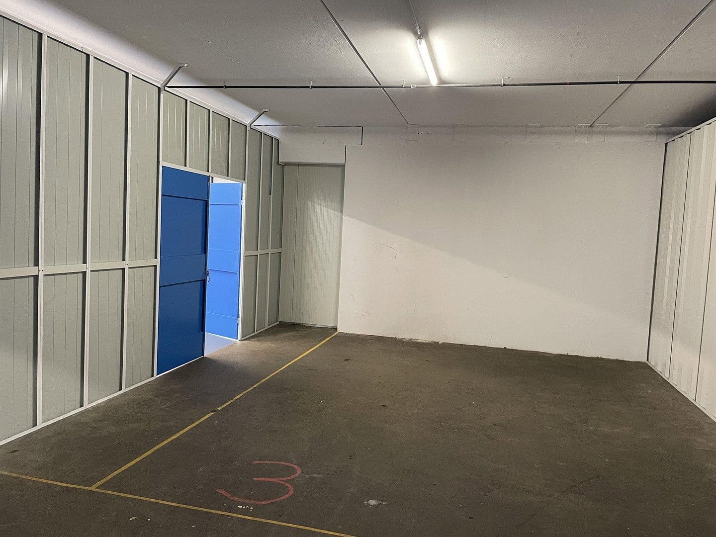 Pronájem nebytového prostoru 42 m², Ostpreussendamm 84A, Berlin, Berlín Pronájem nebytového prostoru 42 m², Ostpreussendamm 84A, Berlin, Berlín