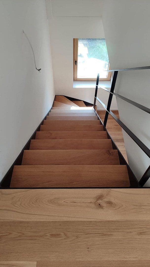 Pronájem domu 154 m², pozemek 1.000 m², Münsing, Bavorsko Pronájem domu 154 m², pozemek 1.000 m², Münsing, Bavorsko