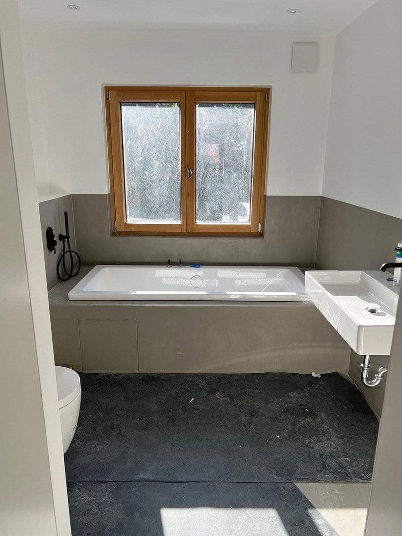 Pronájem domu 154 m², pozemek 1.000 m², Münsing, Bavorsko Pronájem domu 154 m², pozemek 1.000 m², Münsing, Bavorsko