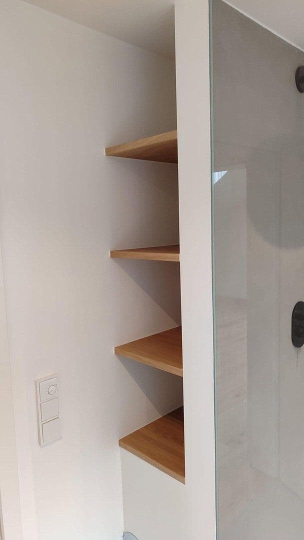 Pronájem domu 154 m², pozemek 1.000 m², Münsing, Bavorsko Pronájem domu 154 m², pozemek 1.000 m², Münsing, Bavorsko