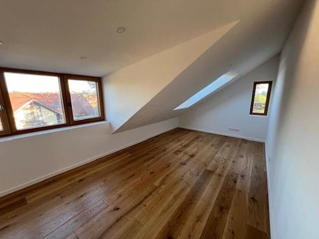 Pronájem domu 154 m², pozemek 1.000 m², Münsing, Bavorsko Pronájem domu 154 m², pozemek 1.000 m², Münsing, Bavorsko