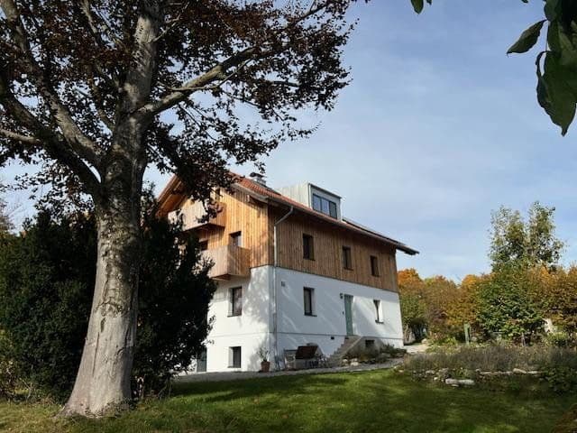 Pronájem domu 154 m², pozemek 1.000 m², Münsing, Bavorsko Pronájem domu 154 m², pozemek 1.000 m², Münsing, Bavorsko