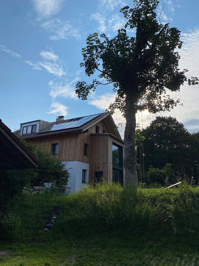 Pronájem domu 154 m², pozemek 1.000 m², Münsing, Bavorsko Pronájem domu 154 m², pozemek 1.000 m², Münsing, Bavorsko