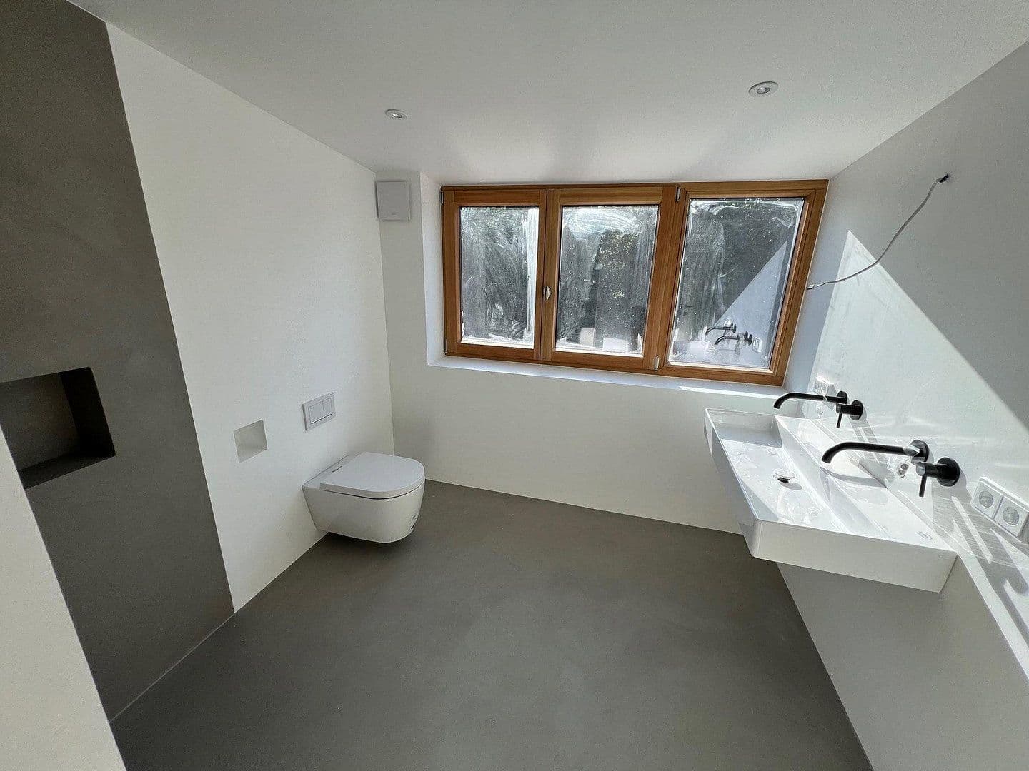 Pronájem domu 154 m², pozemek 1.000 m², Münsing, Bavorsko Pronájem domu 154 m², pozemek 1.000 m², Münsing, Bavorsko