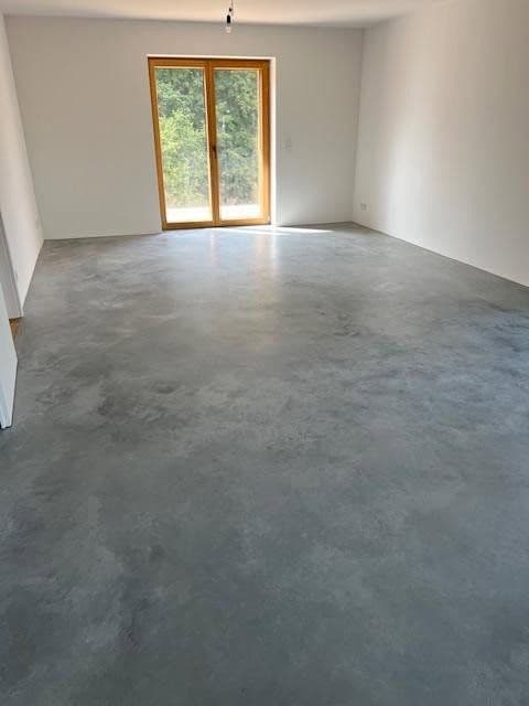 Pronájem domu 154 m², pozemek 1.000 m², Münsing, Bavorsko Pronájem domu 154 m², pozemek 1.000 m², Münsing, Bavorsko