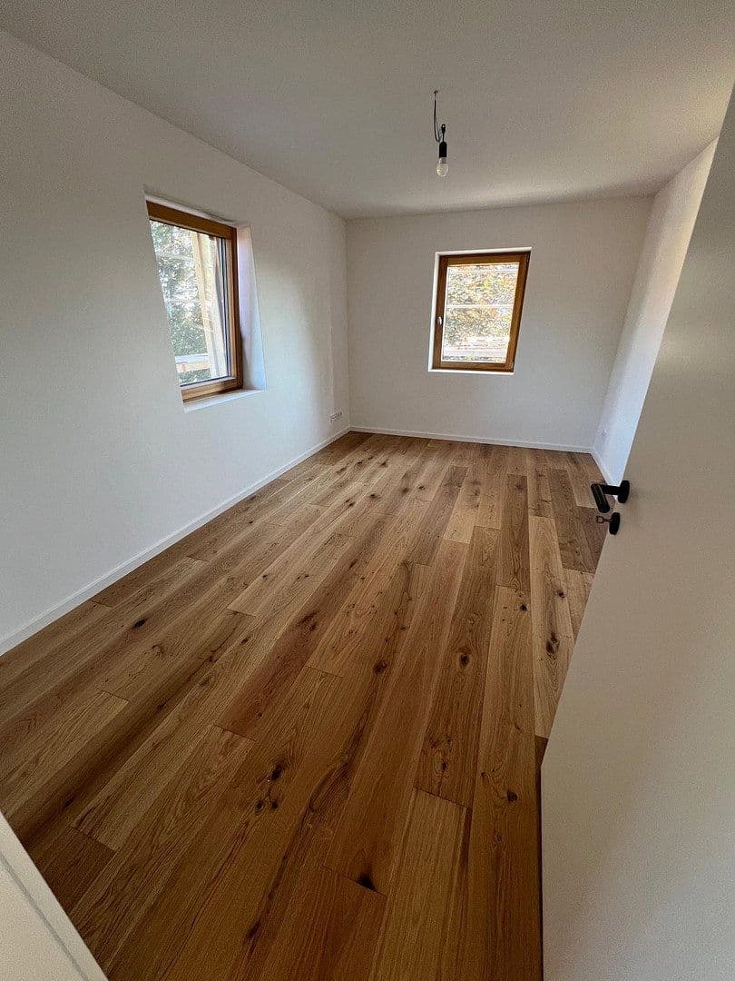 Pronájem domu 154 m², pozemek 1.000 m², Münsing, Bavorsko Pronájem domu 154 m², pozemek 1.000 m², Münsing, Bavorsko