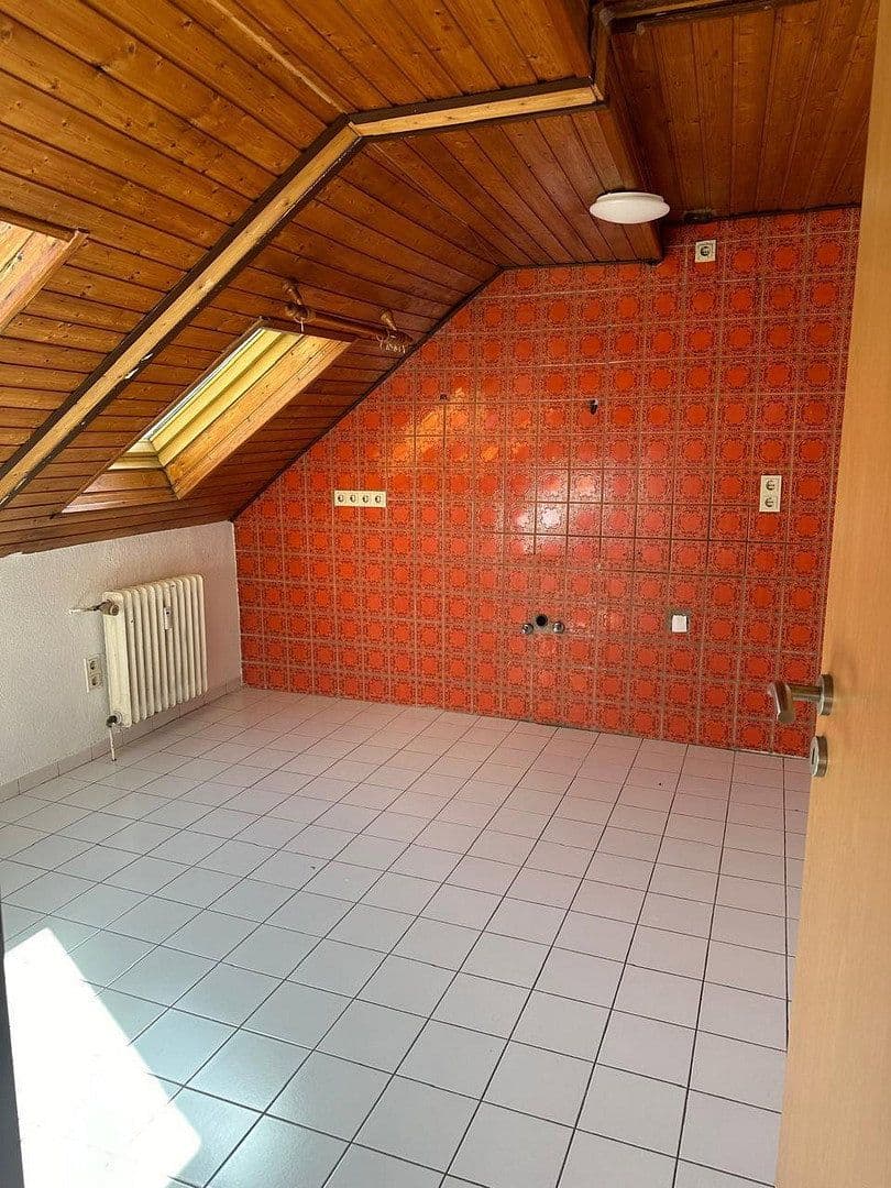 Pronájem bytu 4+1 73 m², Pirmasens, Porýní-Falc Pronájem bytu 4+1 73 m², Pirmasens, Porýní-Falc