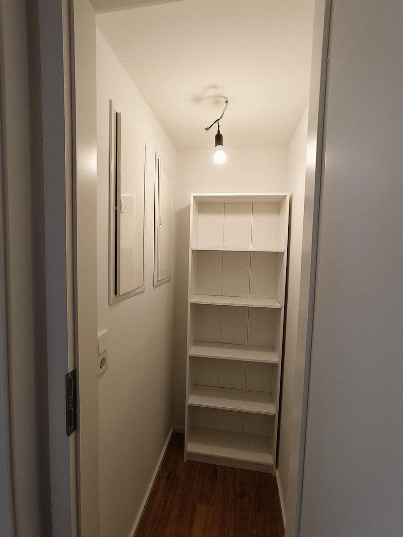 Pronájem kanceláře 45 m², Georg-Huber-Str. 12, Zorneding, Ortsteil Pöring, Bavorsko Pronájem kanceláře 45 m², Georg-Huber-Str. 12, Zorneding, Ortsteil Pöring, Bavorsko