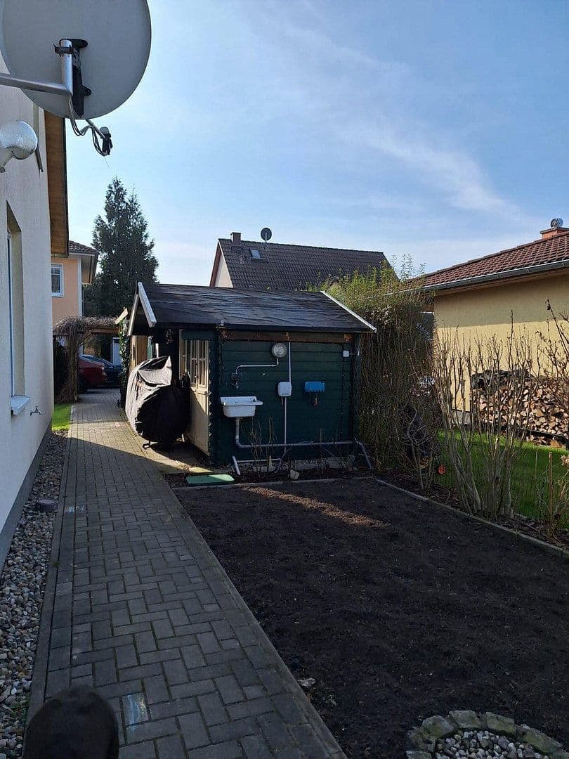 Pronájem domu 144 m², pozemek 500 m², Berlin, Berlín Pronájem domu 144 m², pozemek 500 m², Berlin, Berlín