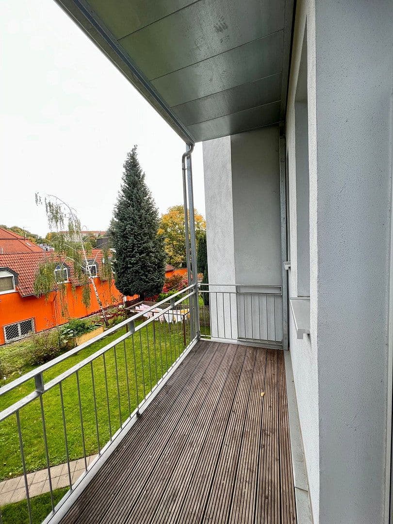 Pronájem bytu 3+1 78 m², Ernst-Thälmann-Straße 17, Hainichen, Sasko Pronájem bytu 3+1 78 m², Ernst-Thälmann-Straße 17, Hainichen, Sasko