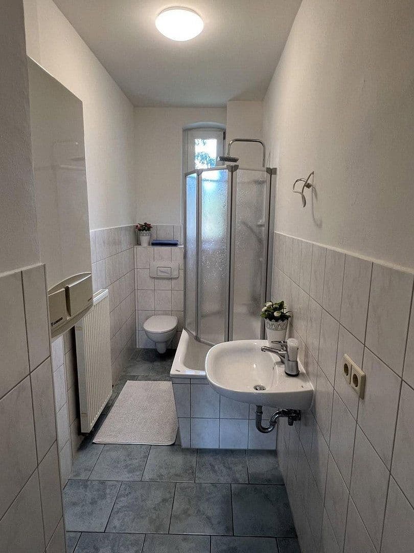 Pronájem bytu 3+1 78 m², Ernst-Thälmann-Straße 17, Hainichen, Sasko Pronájem bytu 3+1 78 m², Ernst-Thälmann-Straße 17, Hainichen, Sasko