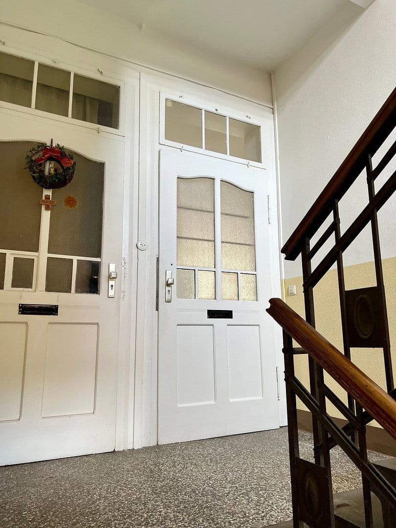 Pronájem bytu 3+1 78 m², Ernst-Thälmann-Straße 17, Hainichen, Sasko Pronájem bytu 3+1 78 m², Ernst-Thälmann-Straße 17, Hainichen, Sasko