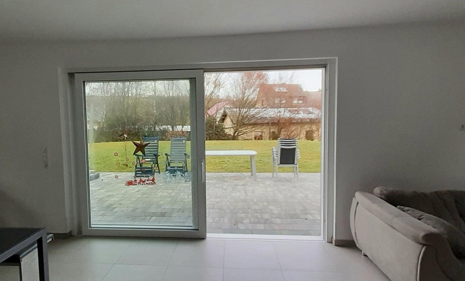 Prodej domu 117 m², pozemek 816 m², Dahlem, Severní Porýní-Vestfálsko Prodej domu 117 m², pozemek 816 m², Dahlem, Severní Porýní-Vestfálsko