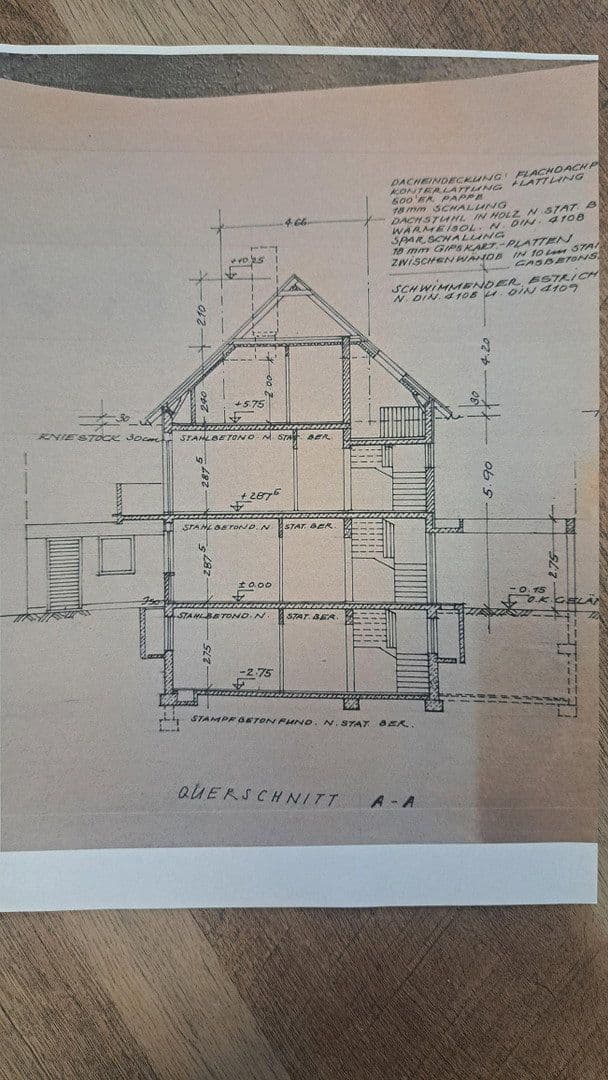 Prodej domu 226 m², pozemek 527 m², Zehntfeldstr. 270, München, Bavorsko Prodej domu 226 m², pozemek 527 m², Zehntfeldstr. 270, München, Bavorsko