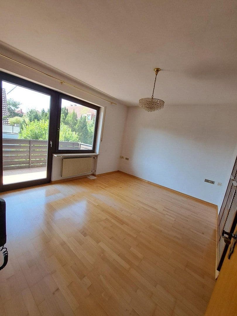 Prodej domu 226 m², pozemek 527 m², Zehntfeldstr. 270, München, Bavorsko Prodej domu 226 m², pozemek 527 m², Zehntfeldstr. 270, München, Bavorsko