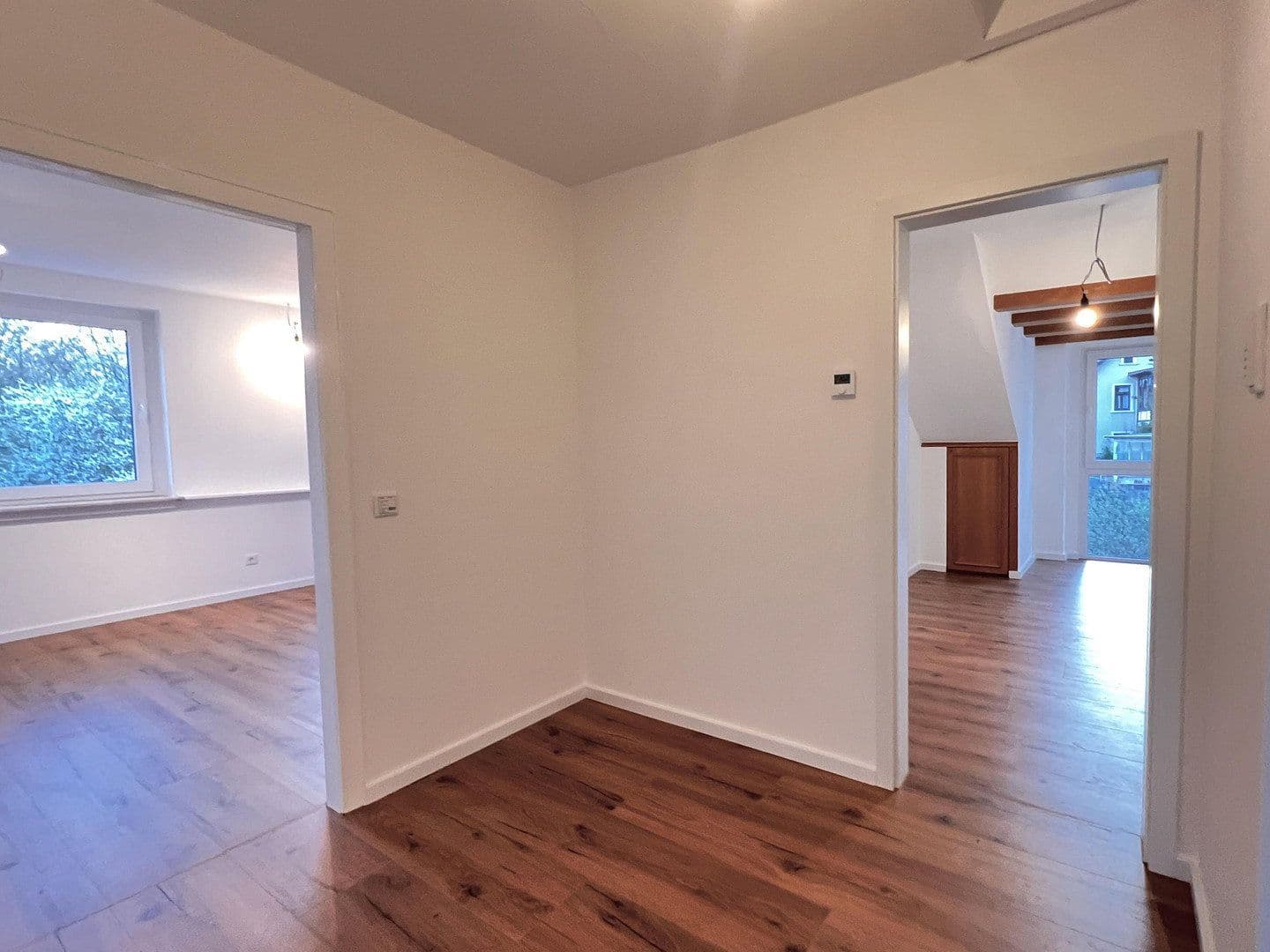 Pronájem domu 230 m², pozemek 600 m², Haller Weg 65a, Bielefeld, Severní Porýní-Vestfálsko Pronájem domu 230 m², pozemek 600 m², Haller Weg 65a, Bielefeld, Severní Porýní-Vestfálsko