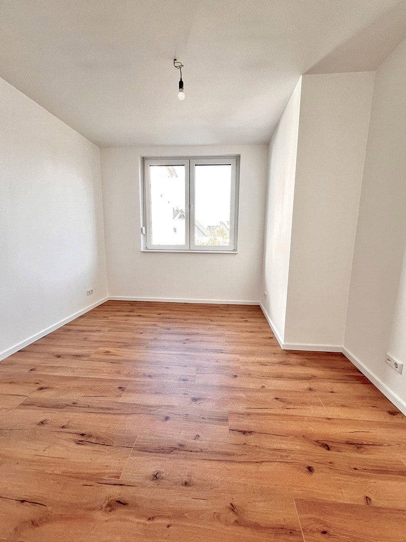 Pronájem domu 230 m², pozemek 600 m², Haller Weg 65a, Bielefeld, Severní Porýní-Vestfálsko Pronájem domu 230 m², pozemek 600 m², Haller Weg 65a, Bielefeld, Severní Porýní-Vestfálsko