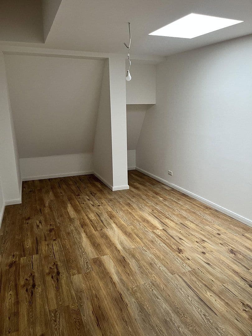 Pronájem bytu 3+1 102 m², Dietzgenstraße 93, Berlin, Berlín Pronájem bytu 3+1 102 m², Dietzgenstraße 93, Berlin, Berlín